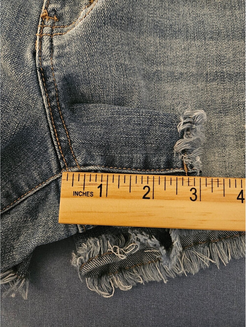 Altar'd State Low-Rise Denim Cut-off Shorts with White Floral Embroidery Size 28 - Picture 8 of 8
